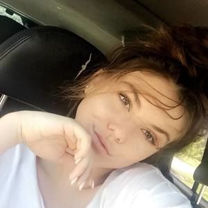 Meet your Posher, Lena